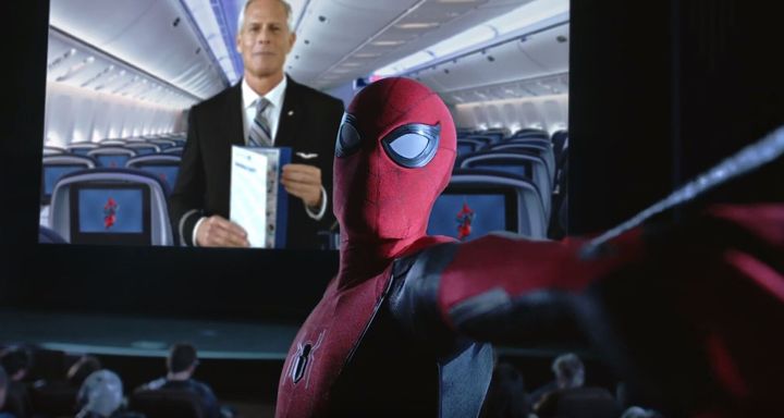 ユナイテッド航空の新たな機内ビデオ。スパイダーマンとコラボした内容となっている