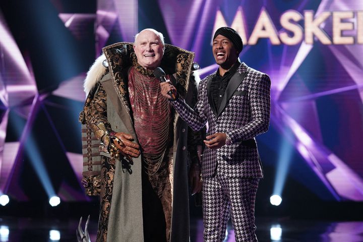 Terry Bradshaw talked with host Nick Cannon after he was eliminated and had to reveal himself on "The Masked Singer." 