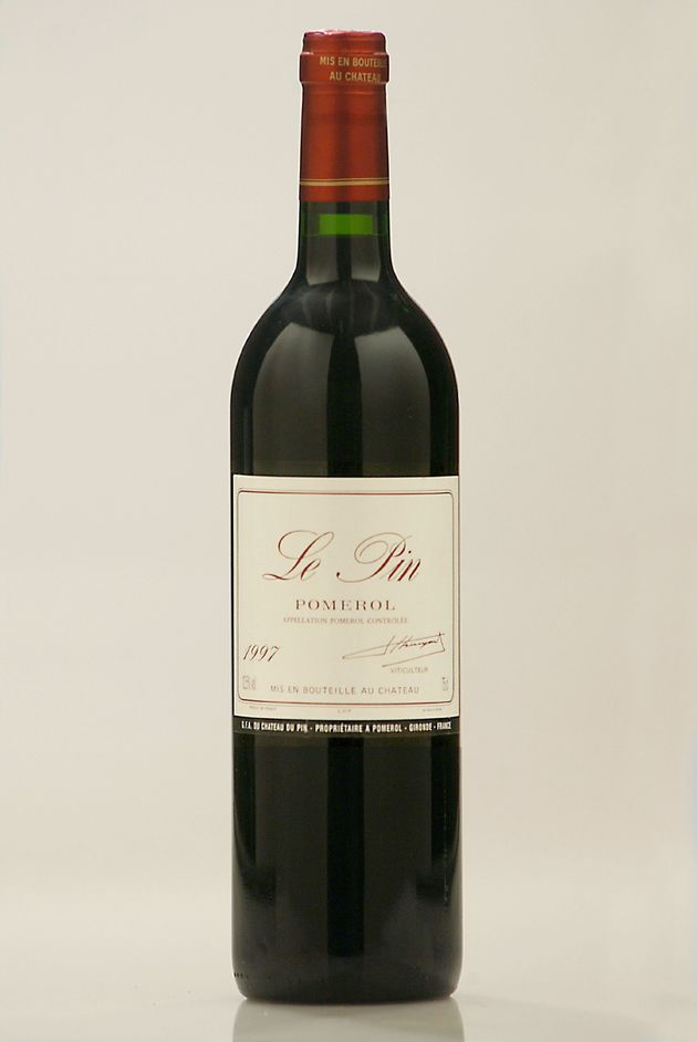 Ενα μπουκάλι Chateau le Pin Pomerol του 2001 βρίσκεται στο μενού του Hawksmoor με τιμή 4.500 λίρες Αγγλίας (στη φωτογραφία απεικονίζεται φιάλη του 1997)