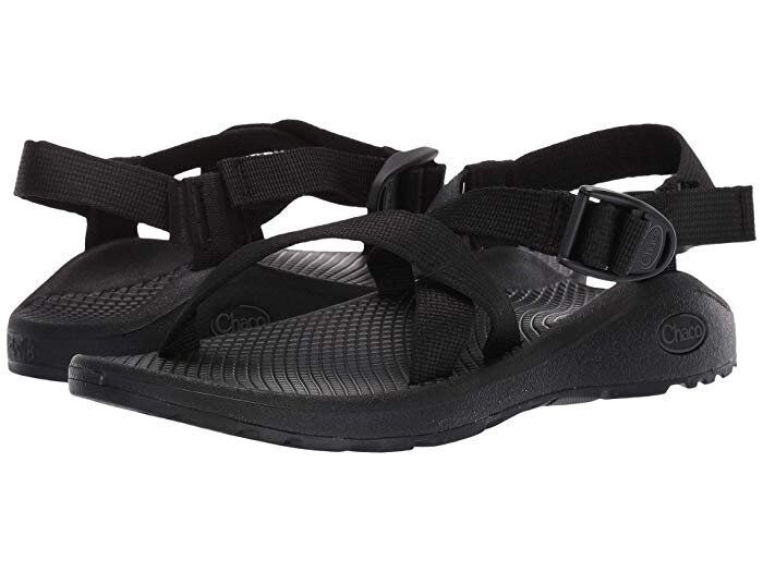 15 Of The Best Water Shoes For Adults That Aren't Ugly | HuffPost Life