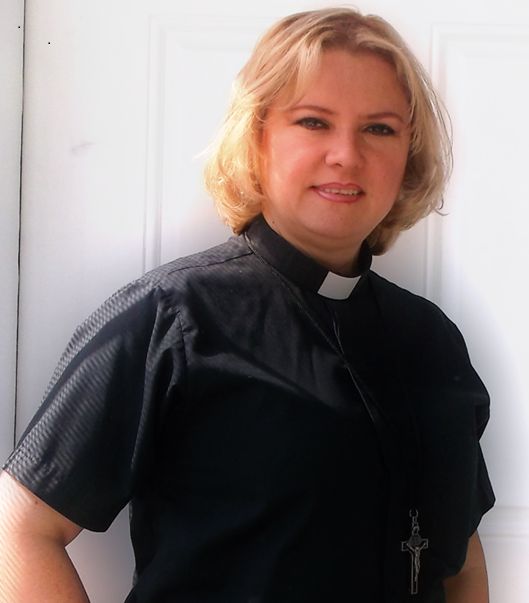 Rev. Betty Rendón is a part-time minister at Emaus ELCA in Racine, Wisconsin.