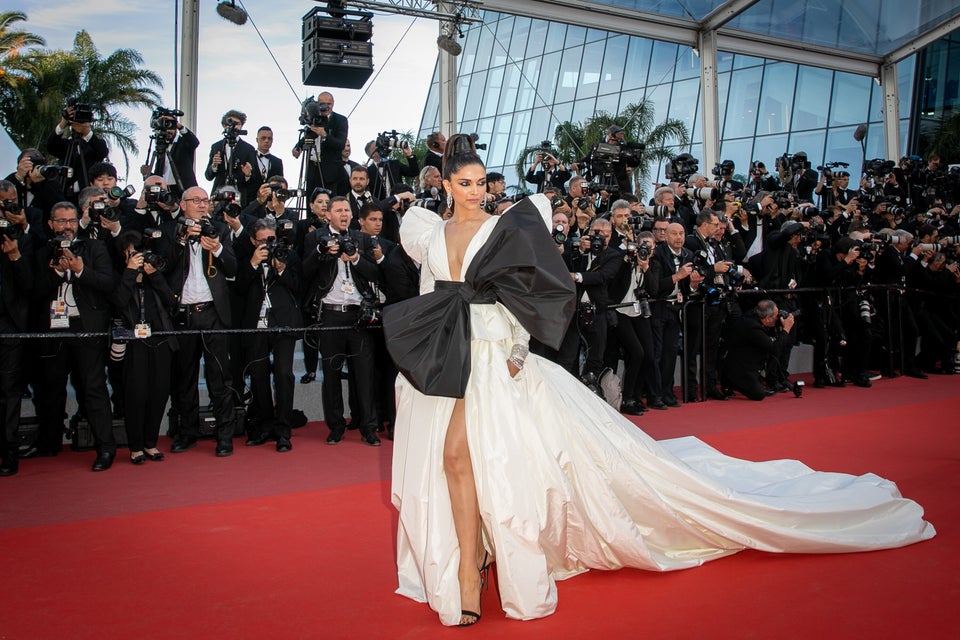 Deepika Padukone flaunts custom black gown by Louis Vuitton at Cannes; see  pictures