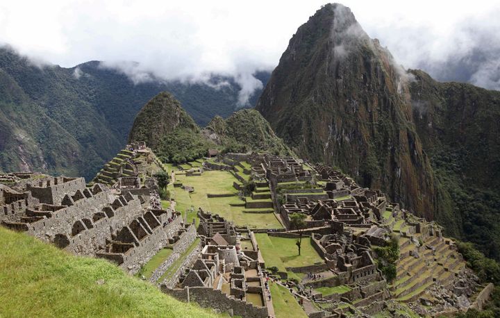 Dozens of archaeologists, historians and conservationists have signed a petition urging against the construction of an international airport near Machu Picchu in Peru.