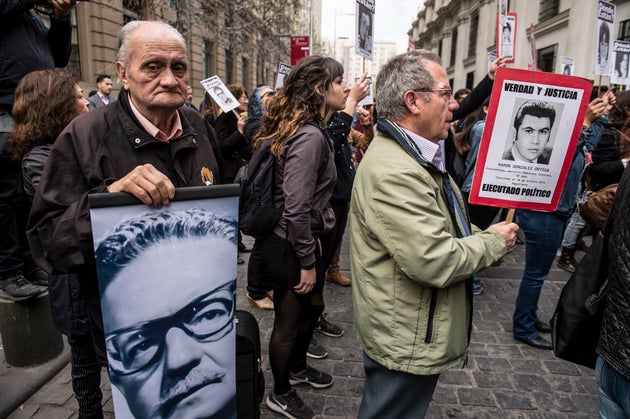 Imagen de archivo de una manifestación en Chile para conmemorar el fin de la dictadura y pedir...