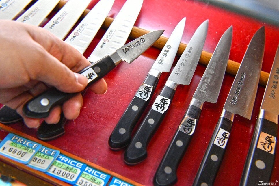 水果或小食物的專用刀:Petty knife