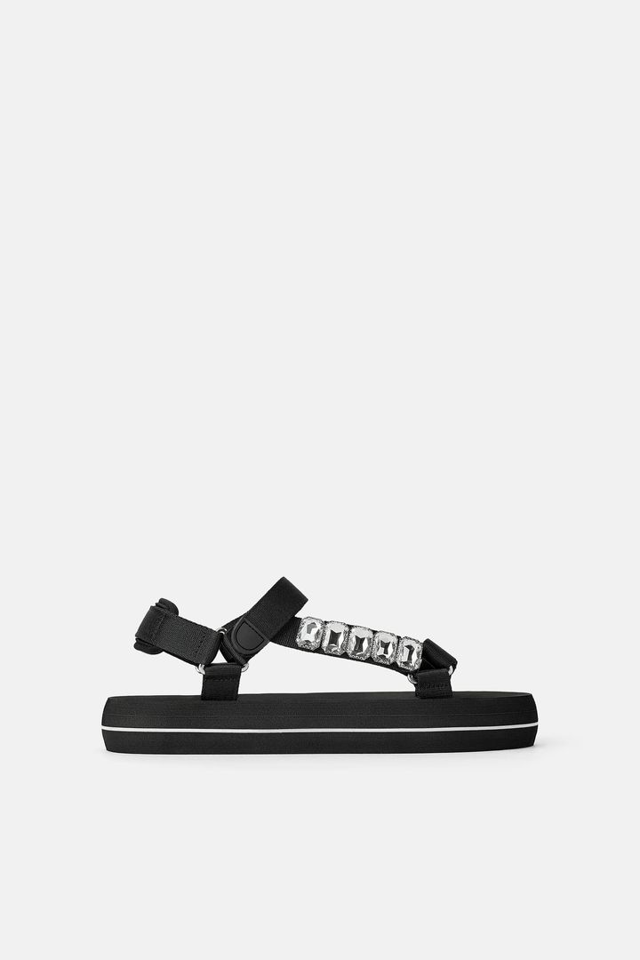 Walking Sandals, But Make It Fashion: 5 Teva-Inspired Styles To Shop ...