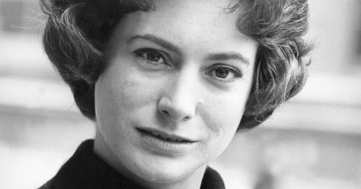 Nan Winton: BBC's First Female News Reader Dies Aged 93 | HuffPost UK News