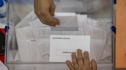 Un periodista triunfa al compartir la imagen más inesperada vista en una mesa