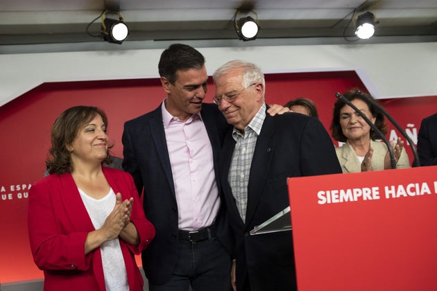 El PSOE gana el 26-M pero la derecha 'reconquista'