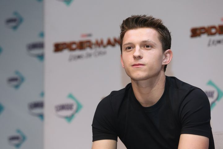 Stavning Literacy Silicon Motormouth Tom Holland Almost Reveals Spoiler From 'Spider-Man: Far From  Home' | HuffPost Entertainment