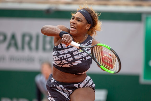 El potente mensaje feminista de la chaqueta de Serena Williams en Roland