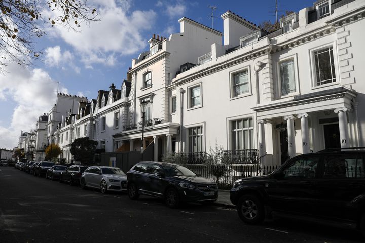  Η κατοικία του ζεύγους Χατζίγεφ στο Νάιτσμπριτζ του Λονδίνου, ύψους 13 εκατομμυρίων ευρώ