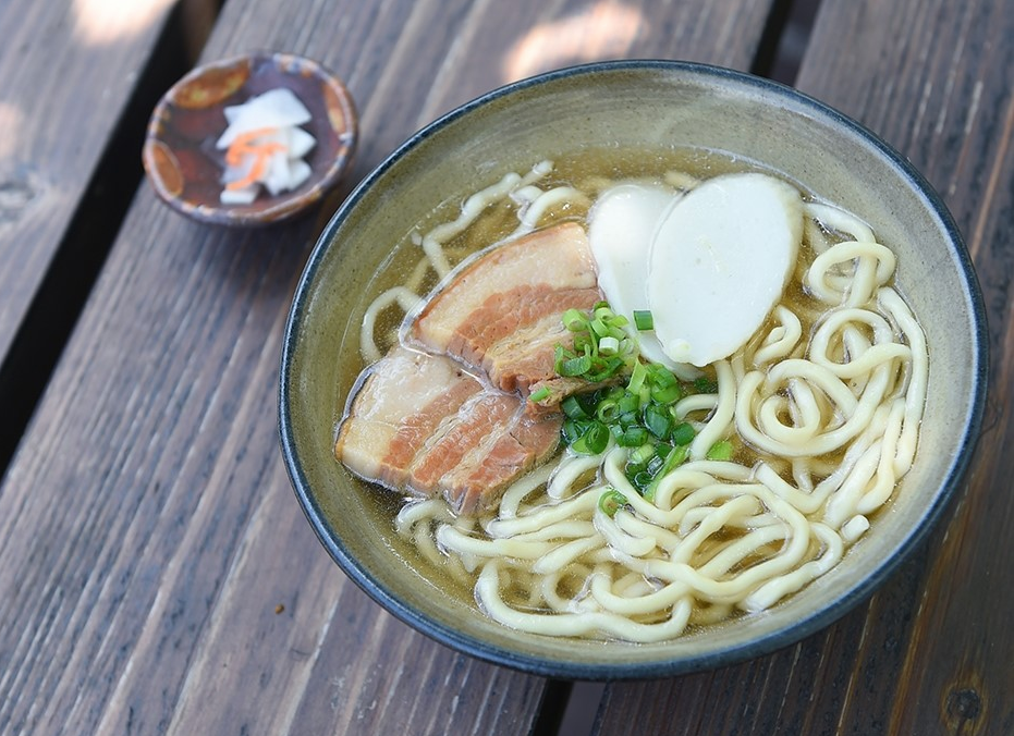 沖繩的特產也是蕎麥麵