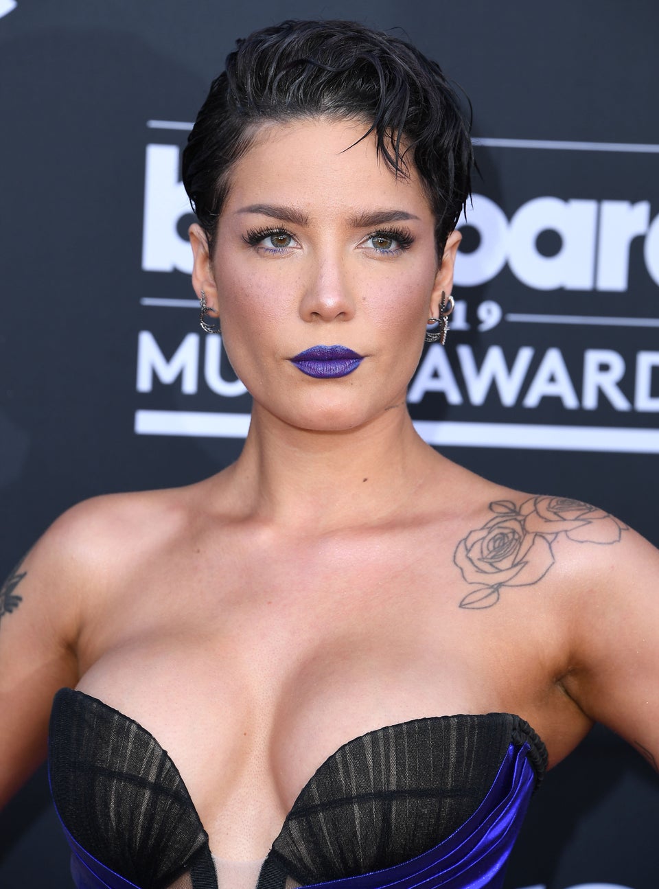 Halsey woman. Halsey. Halsey 2019. Холзи макияж. Холзи без макияжа.