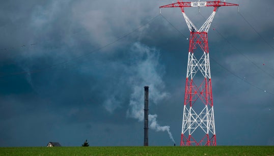 La hausse du prix de l’électricité, une “faute” selon les associations de