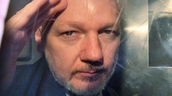 Assange présente des symptômes de “torture psychologique”, selon