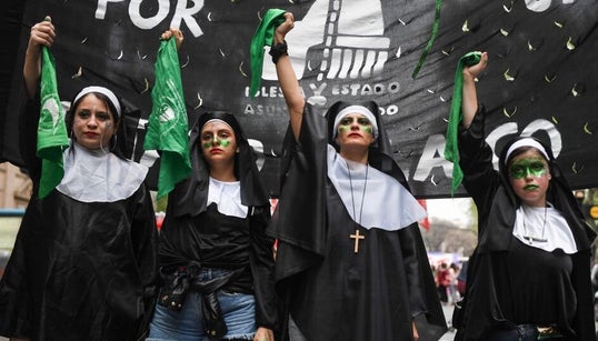 Qué países avanzan y cuáles retroceden en el derecho al