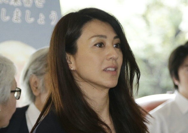 雨宮塔子さんが News23 を卒業 全スタッフでこの番組に携われたこと 本当に幸せでした と声を詰まらせる ハフポスト 雨宮塔子さんが News23 を卒業 全スタッフでこの番組に携われたこと 本当に幸せでした と声を詰まらせる ハフポスト