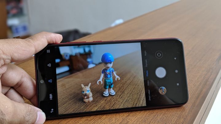 The Xiaomi Redmi Note 7 Pro has a slight edge when it comes to the camera, but even the one of the Redmi Note 7S does a good job at the price.