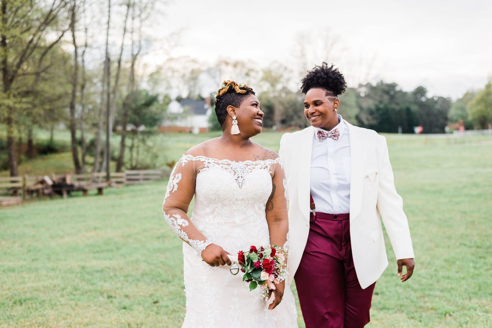 33 Beautiful Lgbtq Wedding Photos That Are Overflowing With Love