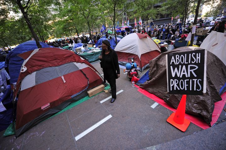 Occupy Wall Street Erects A Tent City In Zuccotti Park, With Little ...