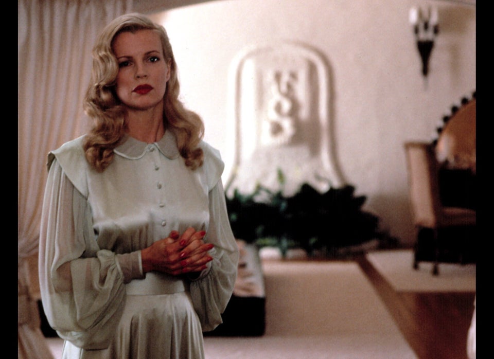 Kim Basinger (Lynn Bracken)