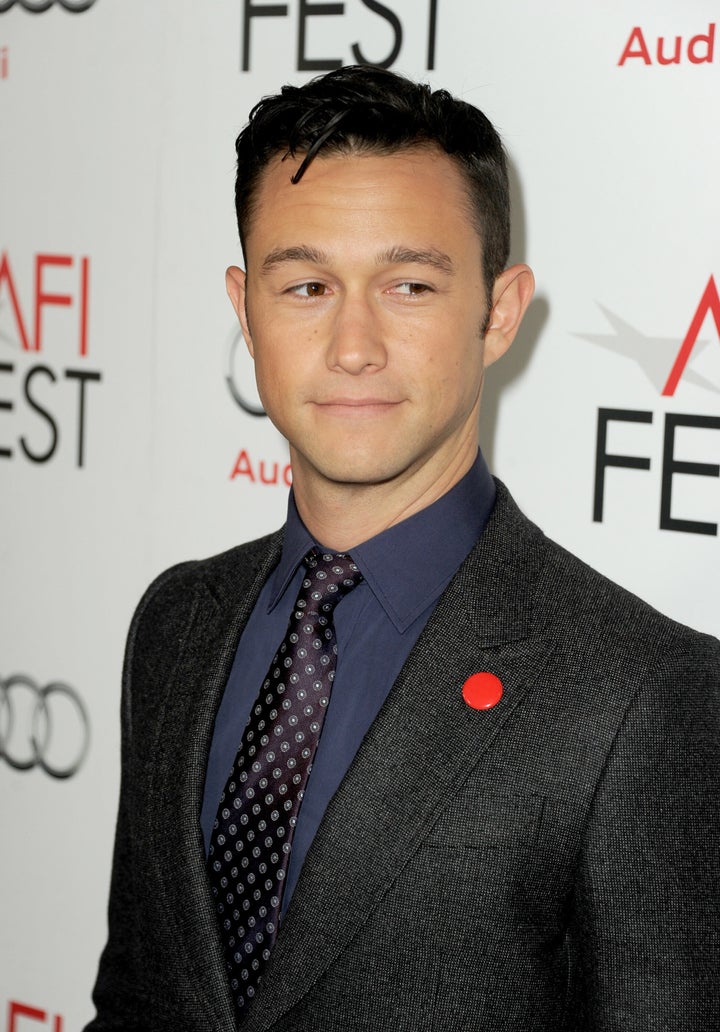 HOLLYWOOD, CA - NOVEMBER 08: Actor Joseph Gordon-Levitt arrives at the 'Lincoln' premiere during AFI Fest 2012 presented by Audi at Grauman's Chinese Theatre on November 8, 2012 in Hollywood, California. (Photo by Kevin Winter/Getty Images For AFI)