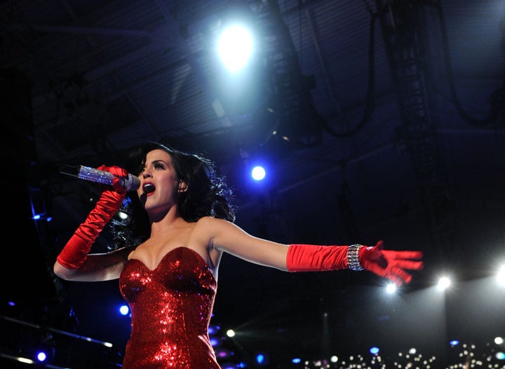 MIRAMAR, CA - DECEMBER 03: Singer Katy Perry performs onstage during 'VH1 Divas Salute the Troops' presented by the USO at the MCAS Miramar on December 3, 2010 in Miramar, California. 'VH1 Divas Salute the Troops' concert event will be televised on Sunday, December 5 at 9:00 PM ET/PT on VH1. (Photo by Kevin Winter/Getty Images for VH1)