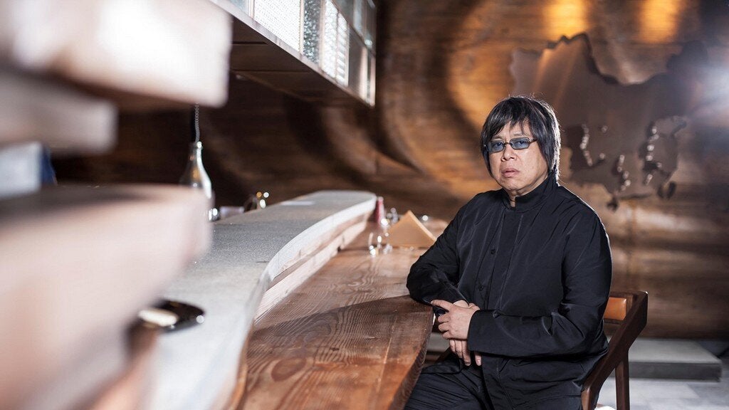 ▲人稱「廚魔」的梁經倫(Alvin Leung),從2014年到至今,連續獲得《米其林指南》(Michelin Guide)三星榮耀,共摘下25顆星星。(圖片提供/Daimon‧犇廚魔館)