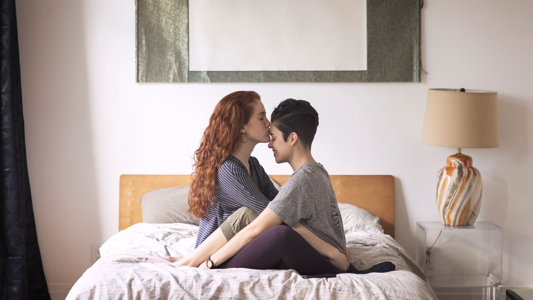 Marriage therapists share signs you're dating someone who's worth...