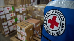 Maduro anuncia un acuerdo con Cruz Roja para acelerar el ingreso de ayuda humanitaria a