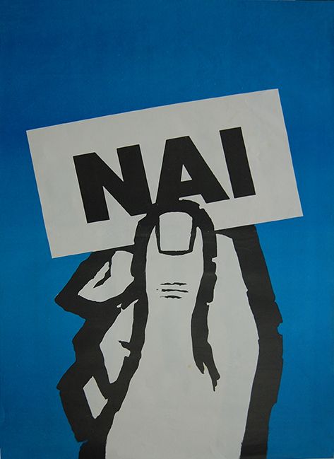 Αφίσα υπέρ του ΝΑΙ στο δημοψήφισμα της χούντας (1973). Η σύνθεση αυτή τυπώθηκε σε τρεις διαφορετικές χρωματικές παραλλαγές (μπλε, πορτοκαλί και πράσινο).