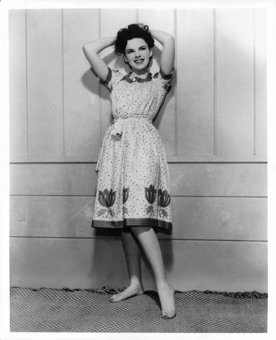 Judy Garlands Career In 31 Stunning Photos Huffpost Life 