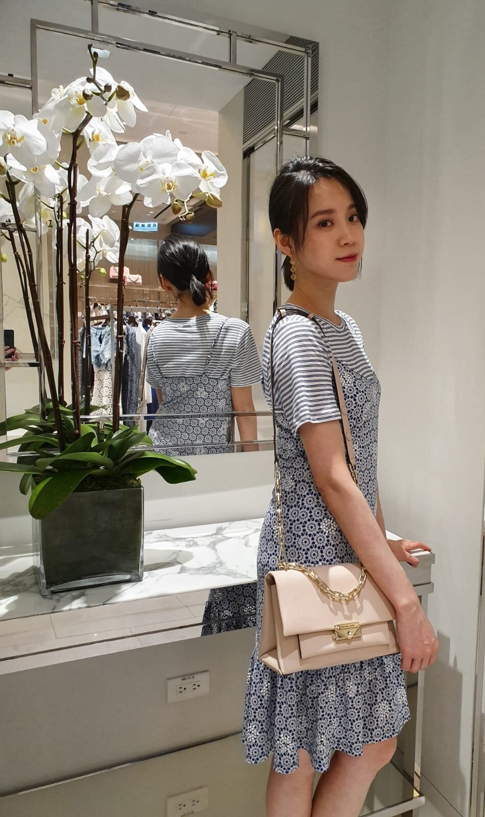 【明星搜查線】婚禮打扮不失禮 程予希穿出洋裝低調簡約