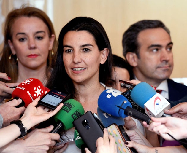 Vox anuncia un preacuerdo con PP y Ciudadanos para controlar la Asamblea de