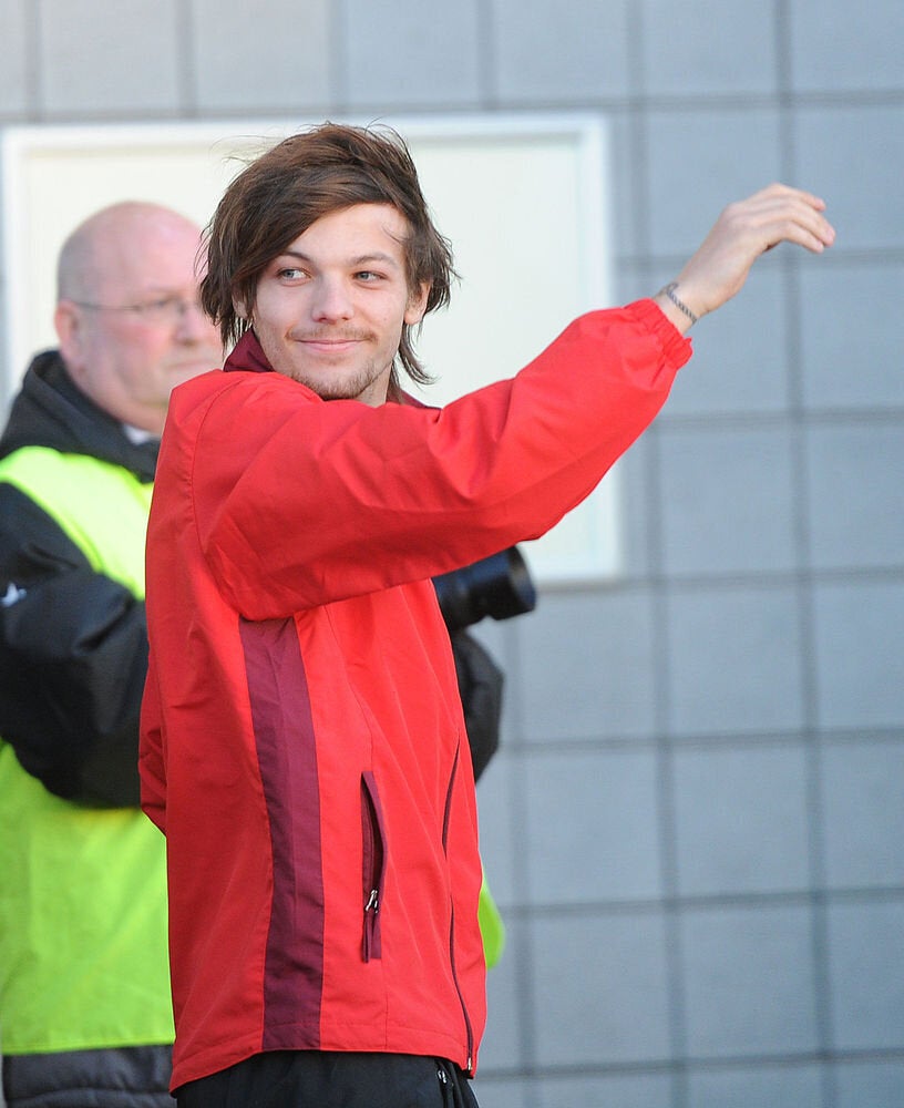 Soccer - Louis Tomlinson's Doncaster Rovers Debut