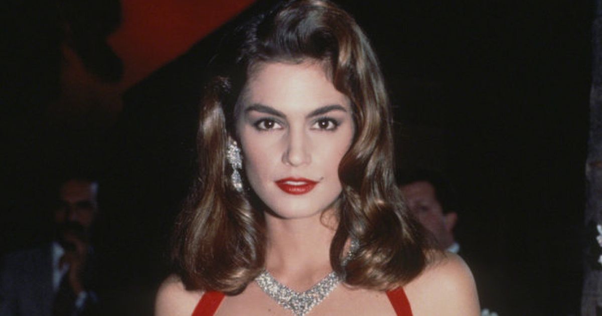 Cindy Crawford Announces Retirement From Modelling: See Her Style ...