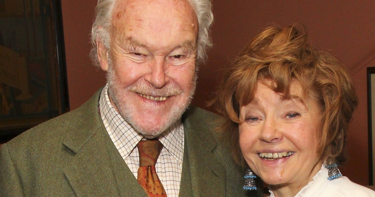 prunella-scales-accompanies-timothy-west-to-oldie-of-the-year-awards