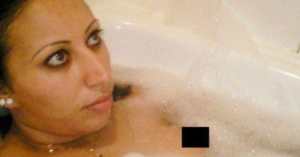 Daily Mails Hasna Ait Boulahcen Bath Selfie Pictures Were 