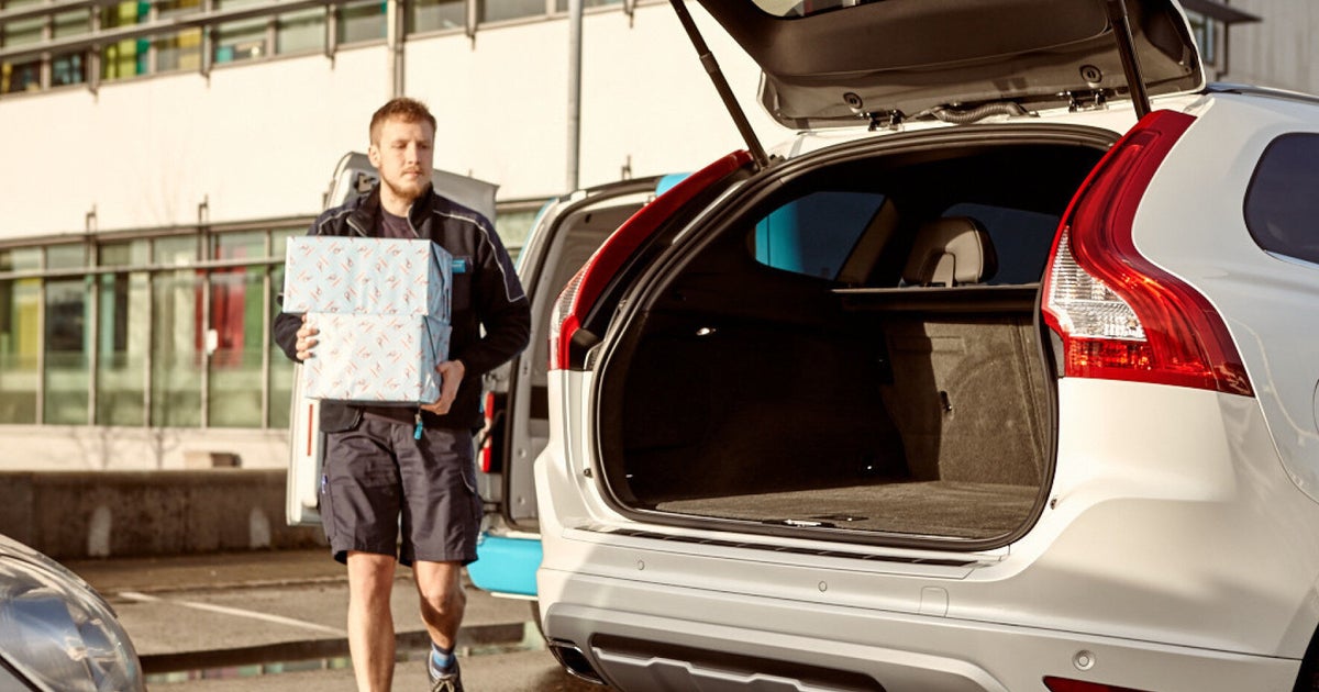 Volvo Takes On Black Friday 2015 With In Car Delivery Service Huffpost Uk