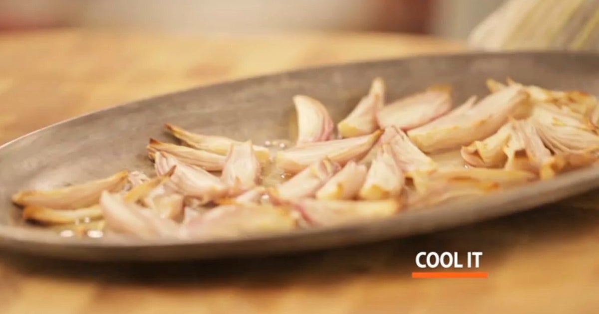 How To Caramelise Onions And Shallots, Without Burning Them | HuffPost