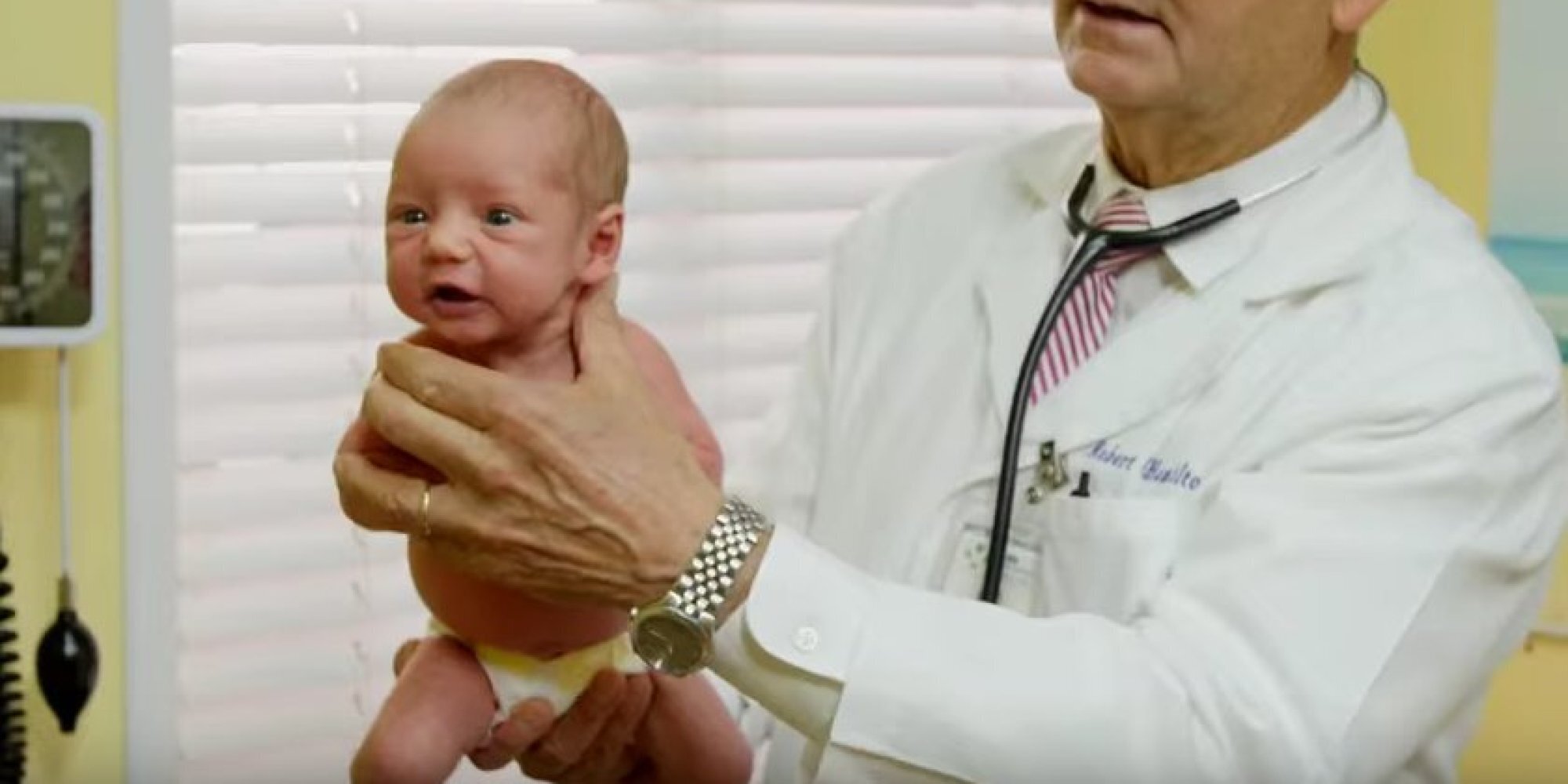 Paediatrician Demonstrates How To Calm Crying Baby In Seconds With ...