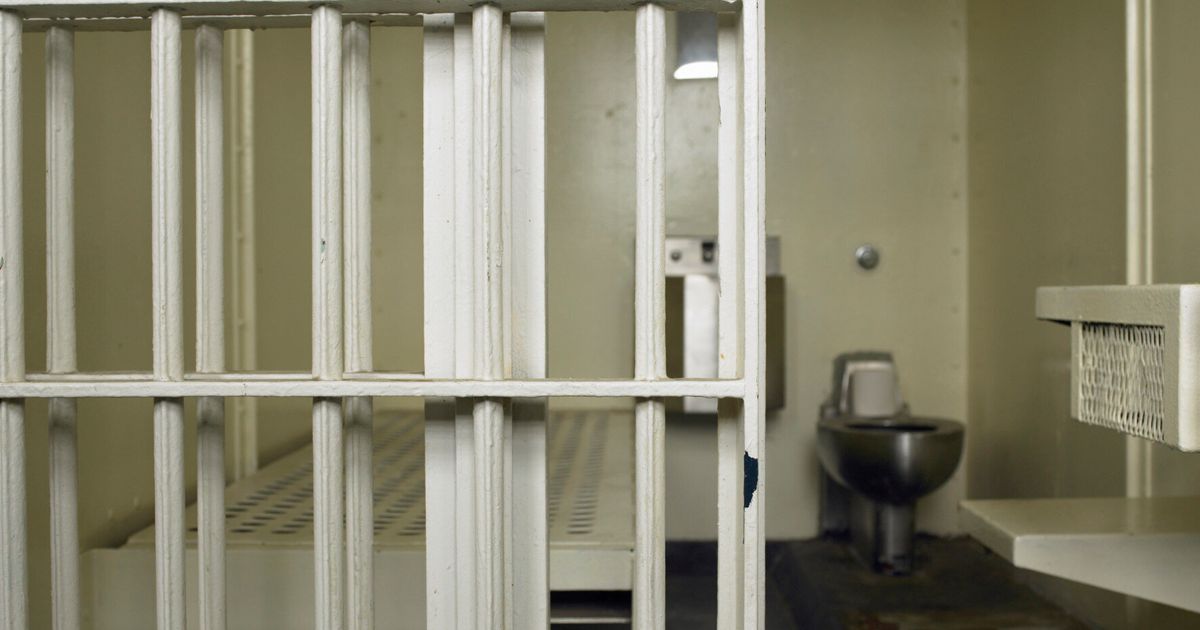 Five Shocking Facts About the Cost of Private Female Prisons | HuffPost ...