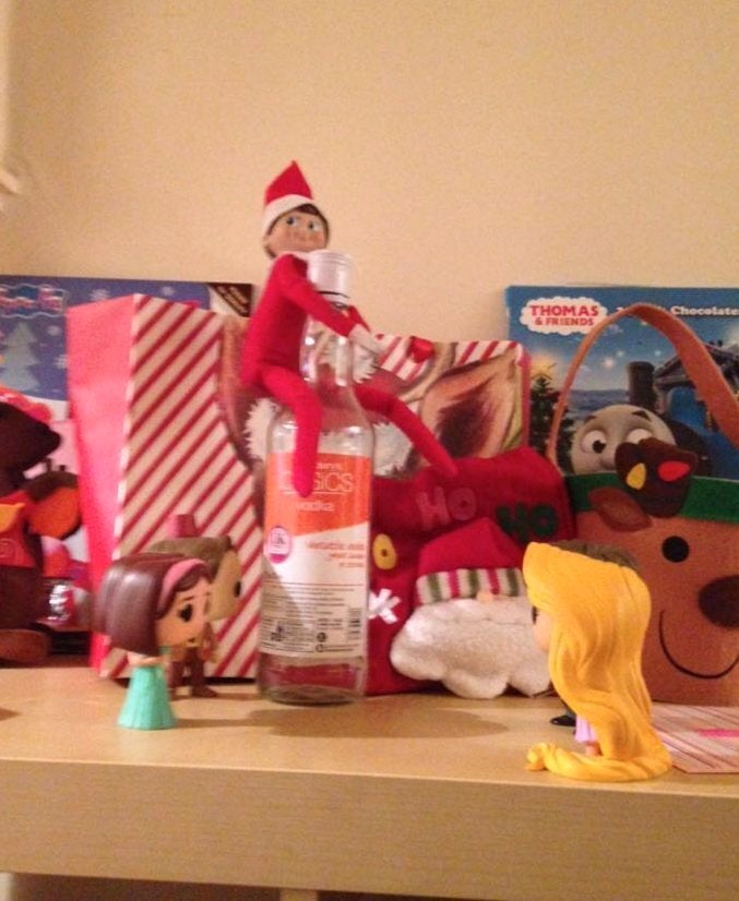 Dad Took 'Elf On The Shelf' To A Terrifying New Level In Hysterical ...