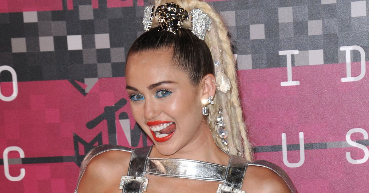 Miley Cyrus Throws Shade At Taylor Swift And Her Squad: 'I Just Like ...