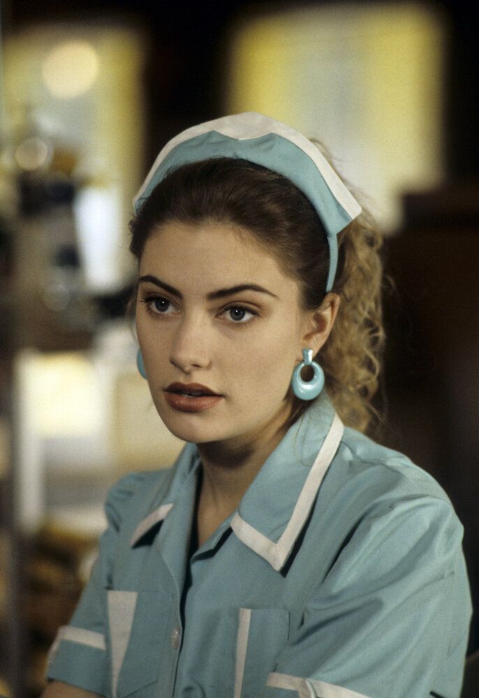 Madchen Amick starred as Shelly Johnson...