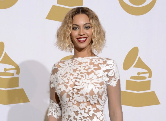 Beyoncé's Faded Wedding Ring Tattoo Prompts Laser Removal Speculation Following Solange's Alleged Jay Z Attack (PICS) | HuffPost UK Entertainment Beyoncé's Faded Wedding Ring Tattoo Prompts Laser Removal Speculation Following Solange's Alleged Jay Z Attack (PICS) | HuffPost UK Entertainment