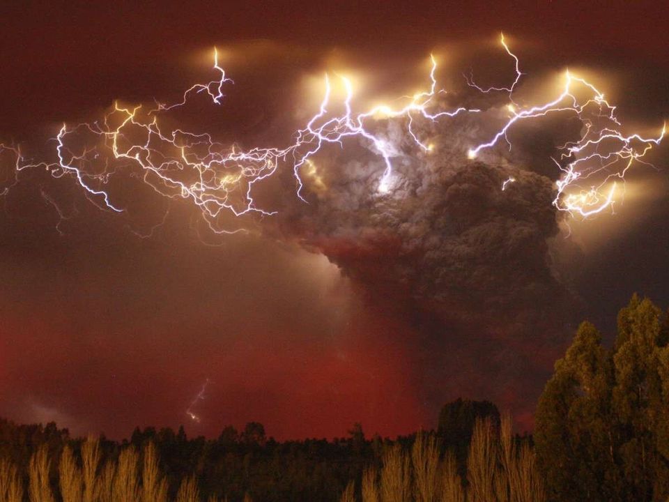 <strong>Volcano Lightning</strong>