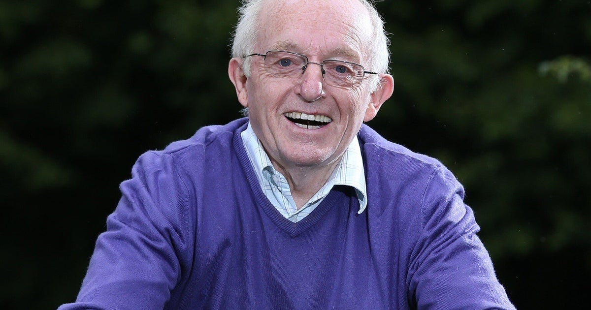 Paul Daniels Dead Family Favourite Longtime Magician Dies, Aged 77 HuffPost UK Entertainment