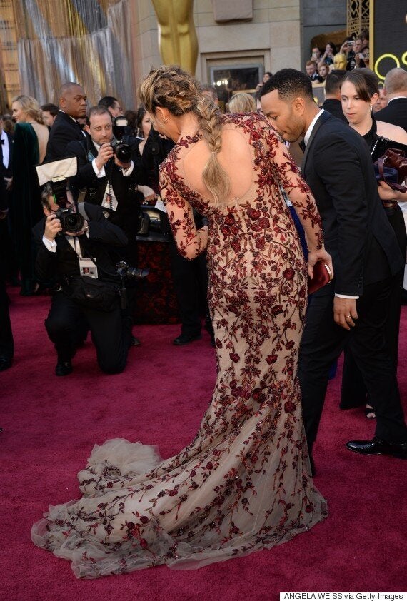 Oscars 2016 Pregnant Chrissy Teigen And John Legend Give Us Couple Style Goals At The Academy Awards Huffpost Uk